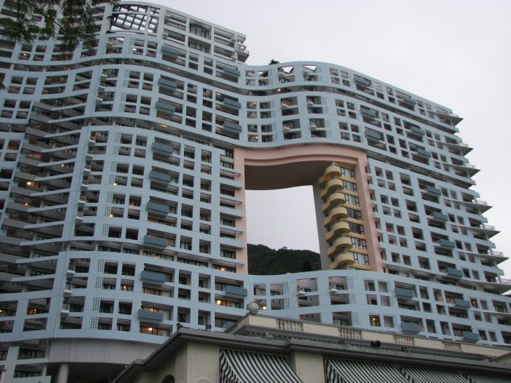 Here Be Dragons: How Feng Shui Shapes the Skyline of Hong Kong